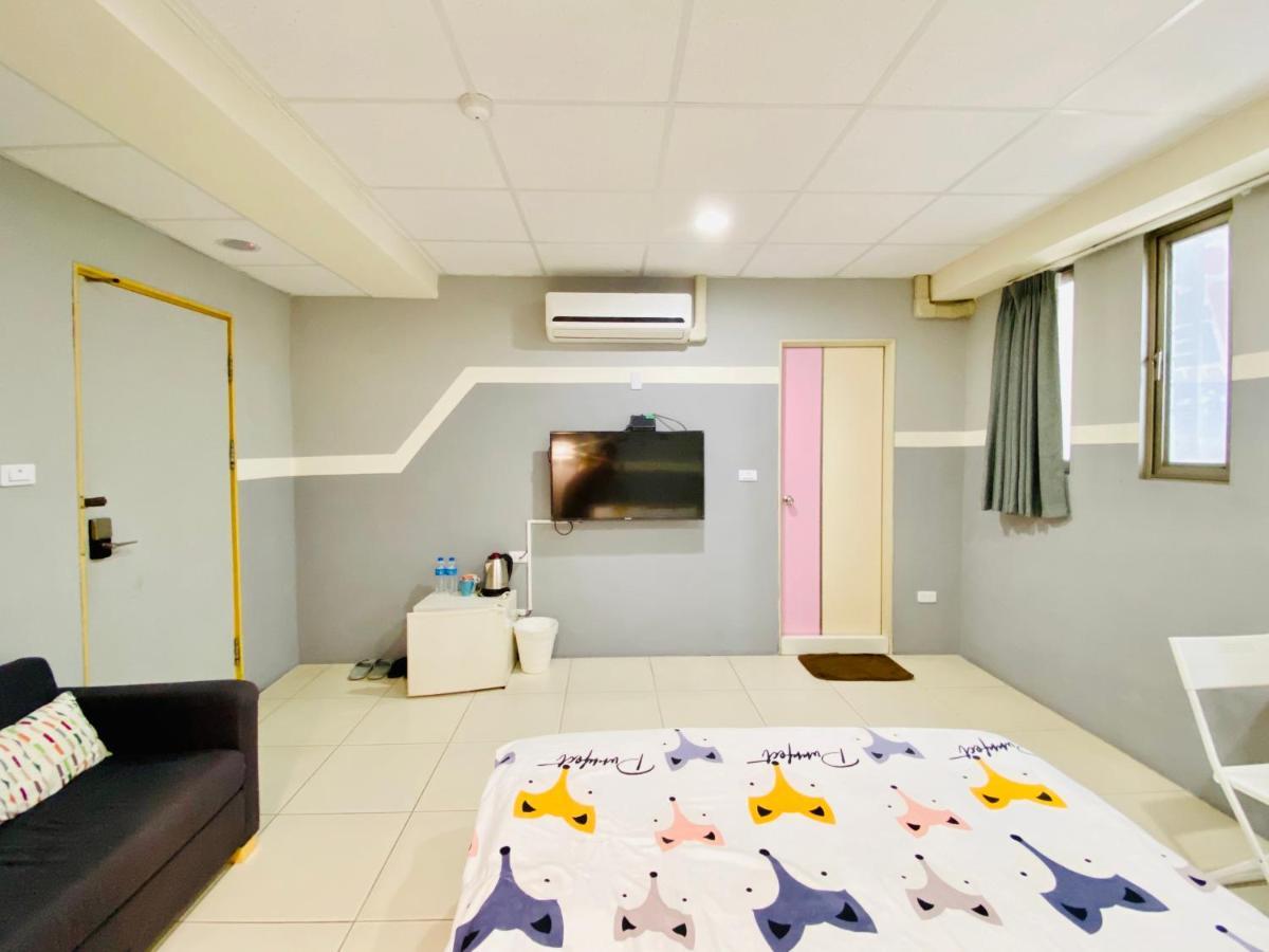 Wei Yang Guest House Tainan Buitenkant foto
